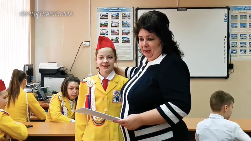 Юные инспектора дорожного движения отметили день рождения своей организации