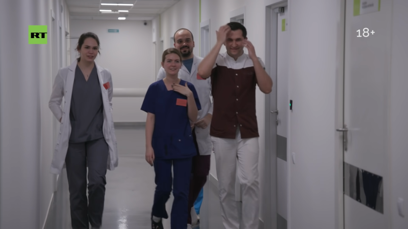 Фильм RT о борьбе с коронавирусом