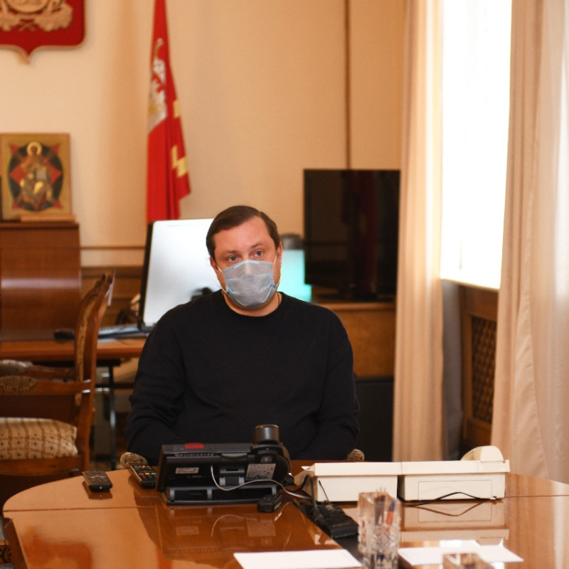 Оперативное совещание в Вязьме по коронавирусу в доме-престарелых