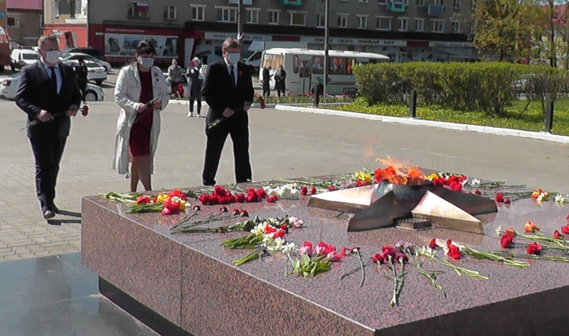Возложение цветов в честь 75-летия победы в Великой Отечественной Войне
