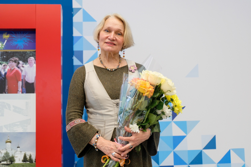 В КВЦ состоялся моноспектакль Кузнецовой Валентины Николаевны под названием «Великий Чуковский - ДЕТЯМ!»