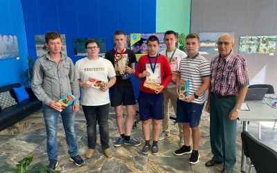 Один ферзь хорошо, а два - лучше