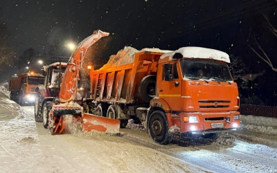 В Вяземском округе продолжается работа по ликвидации последствий одного из самых сильных снегопадов за последние десятилетия