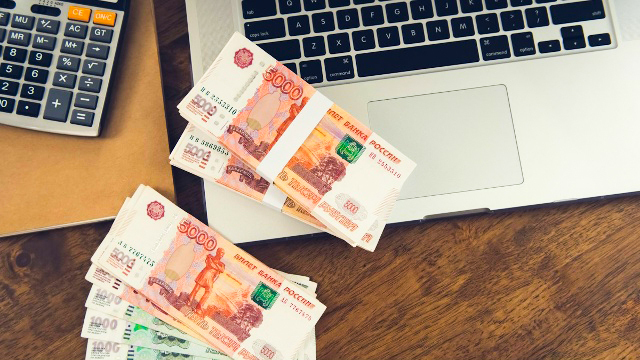В Смоленской области началась работа по выявлению нелегальной занятости и пресечению выплат зарплаты в конвертах
