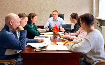 Глава Вяземского округа Олег Смоляков провел рабочее совещание по исполнению решений судов