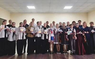 Учащиеся ДШИ им. А. С. Даргомыжского поздравили военнослужащих с Днём защитника Отечества.