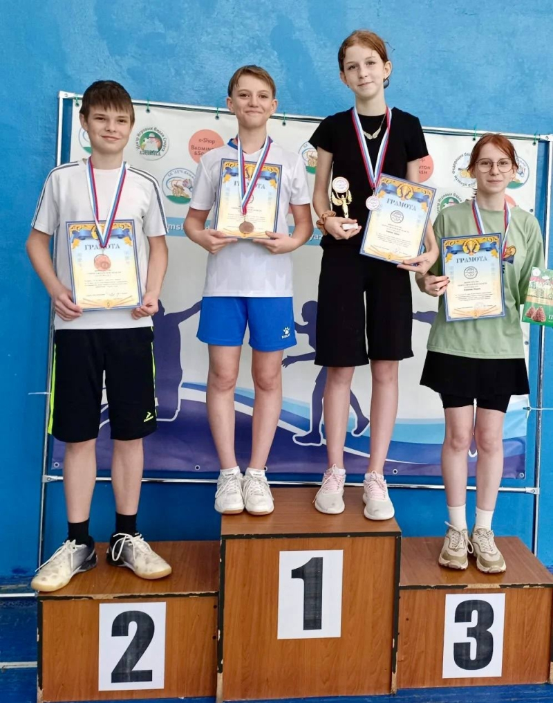 Завершился III этап Всероссийских соревнований «Проба пера» по бадминтону , который проходил в спортзале «Луч».