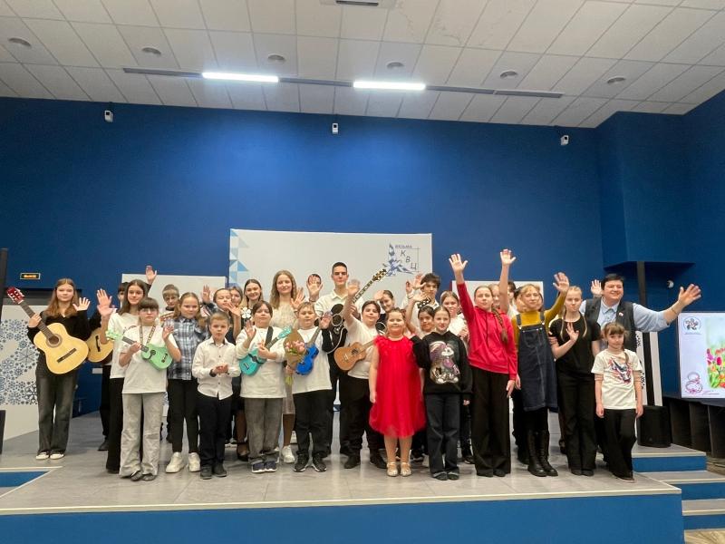 Праздничный концерт «И это время называется — Весна…», посвященный Международному женскому дню, состоялся в Культурно-выставочном центре | МБУ «ВИЦ» 6 марта.