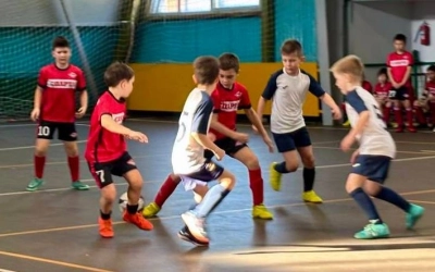 В Вязьме проходит XV Традиционный открытый международный турнир по футзалу в Вязьме среди юношеских команд 2016 года рождения из городов, носящих почетное звание Российской Федерации «Город в