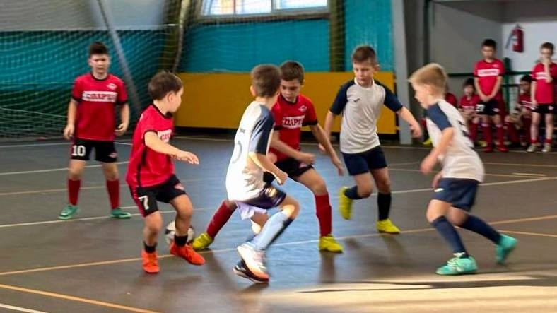 В Вязьме проходит XV Традиционный открытый международный турнир по футзалу в Вязьме среди юношеских команд 2016 года рождения из городов, носящих почетное звание Российской Федерации «Город в