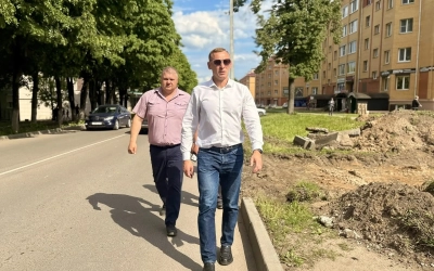 Глава Вяземского округа Олег Смоляков провел рабочее совещание с подрядными организациями