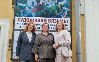 Вяземские художники открыли новую выставку в Смоленске