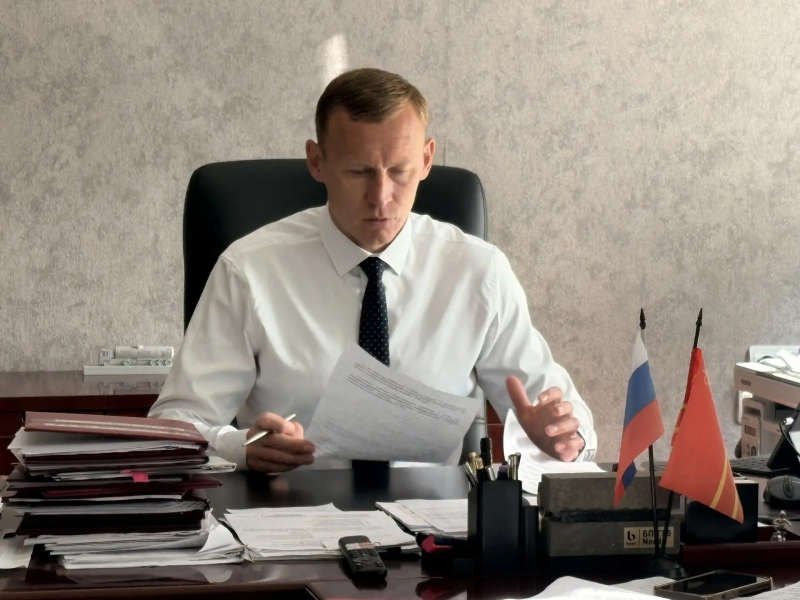 Глава округа Олег Смоляков провел рабочее совещание, посвященное соблюдению Правил благоустройства в Вяземском округе
