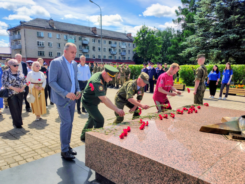 Патриотический автопробег «Города-герои — города Героев» прибыл в Вязьму