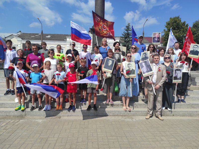 В Вязьме прошел Патриотический марафон, посвященный 85-ой годовщине со дня создания 4-ой дивизии народного ополчения Куйбышевского района города Москвы