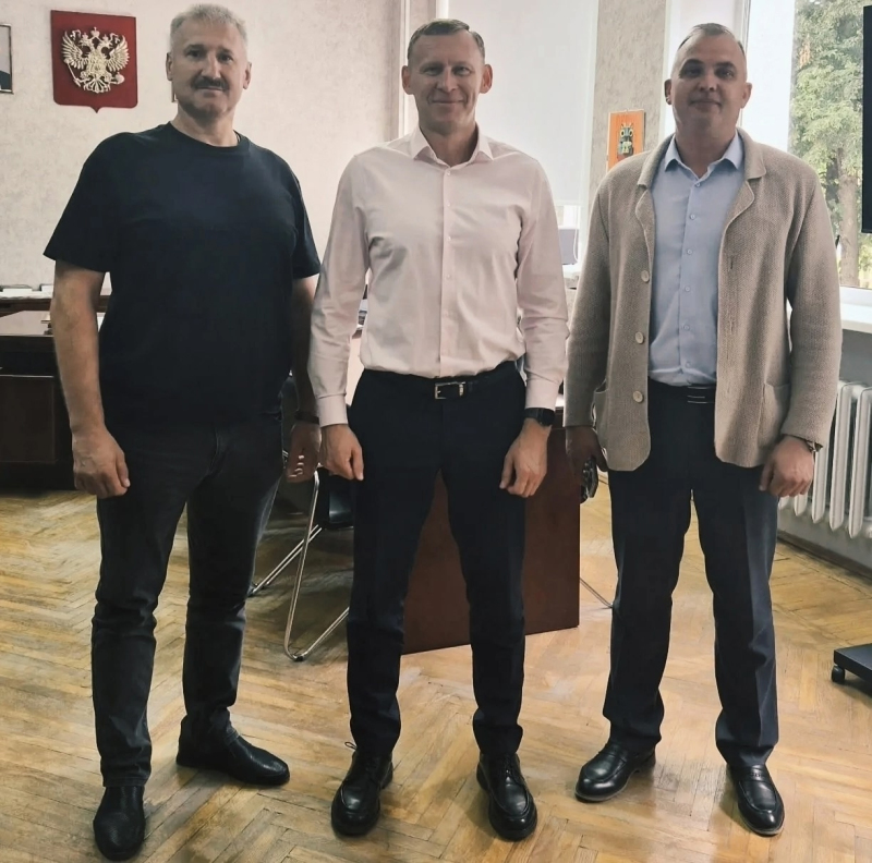 Поддержка бойцов разных поколений - одна из приоритетных задач в Вяземском округе