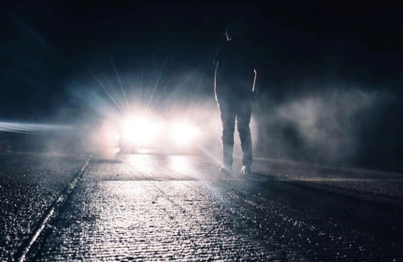 Осторожно водитель, в темноте пешеход. Пешеход, будь внимателен!