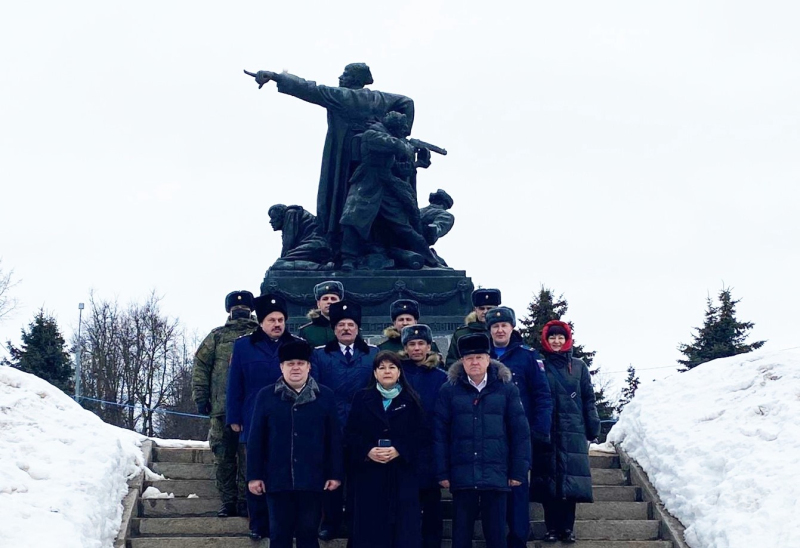 Церемония возложения цветов к Вечному огню прошла 21 февраля