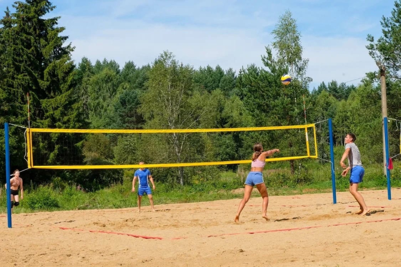 Новые площадки для игры в пляжный волейбол открылись на Русятке